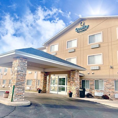 Quality Inn & Suites Wisconsin Dells Downtown - Waterparks Area מראה חיצוני תמונה