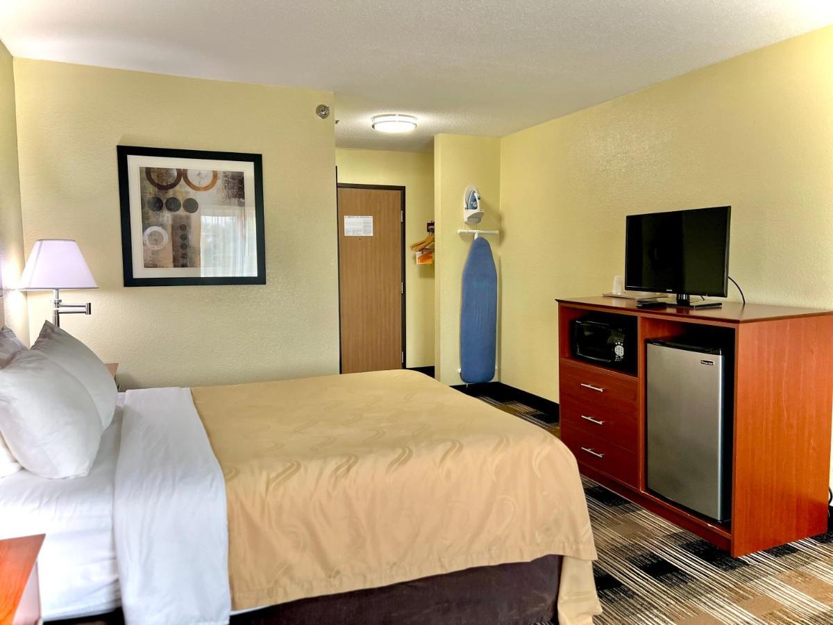 Quality Inn & Suites Wisconsin Dells Downtown - Waterparks Area מראה חיצוני תמונה