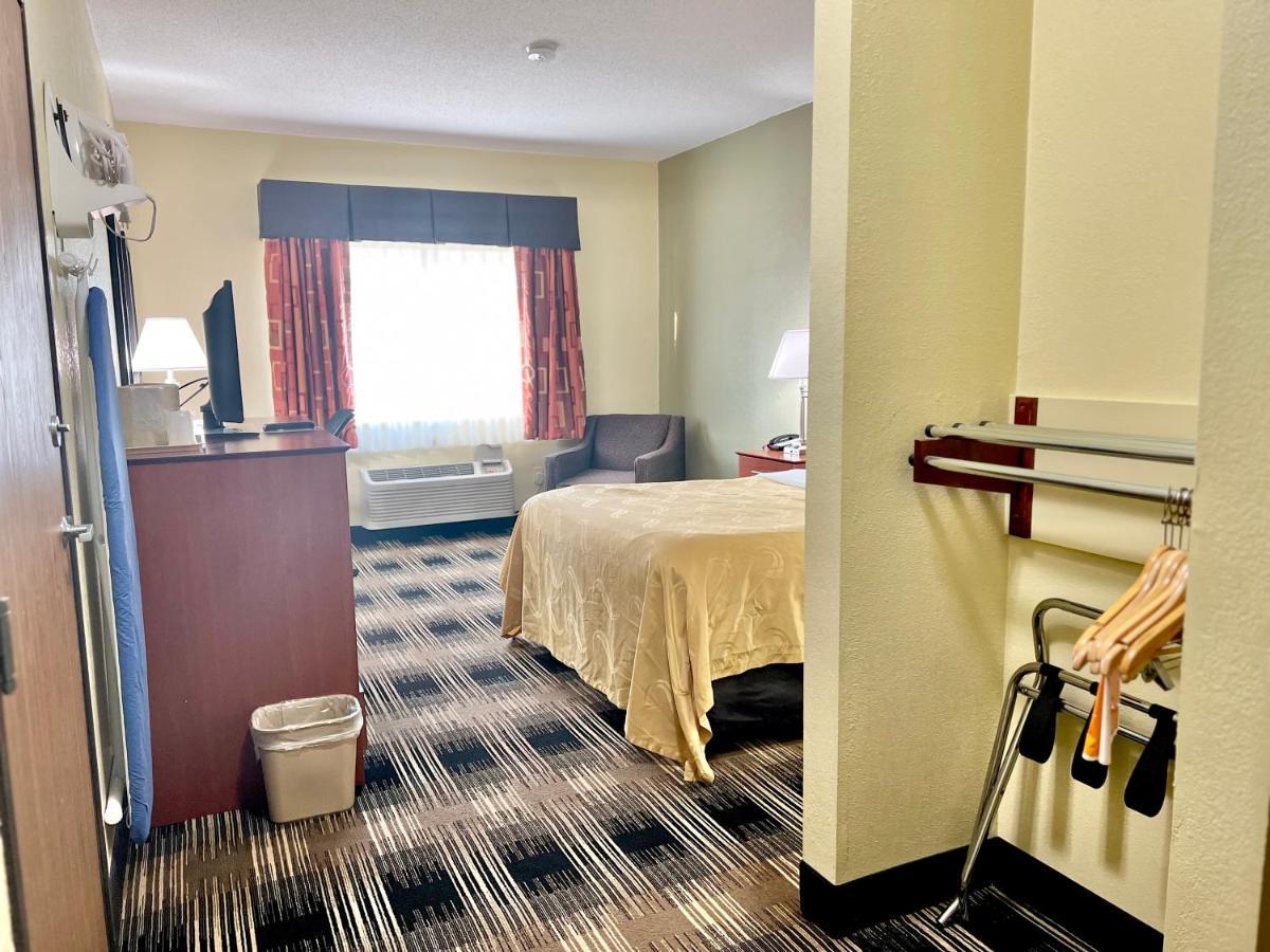 Quality Inn & Suites Wisconsin Dells Downtown - Waterparks Area מראה חיצוני תמונה
