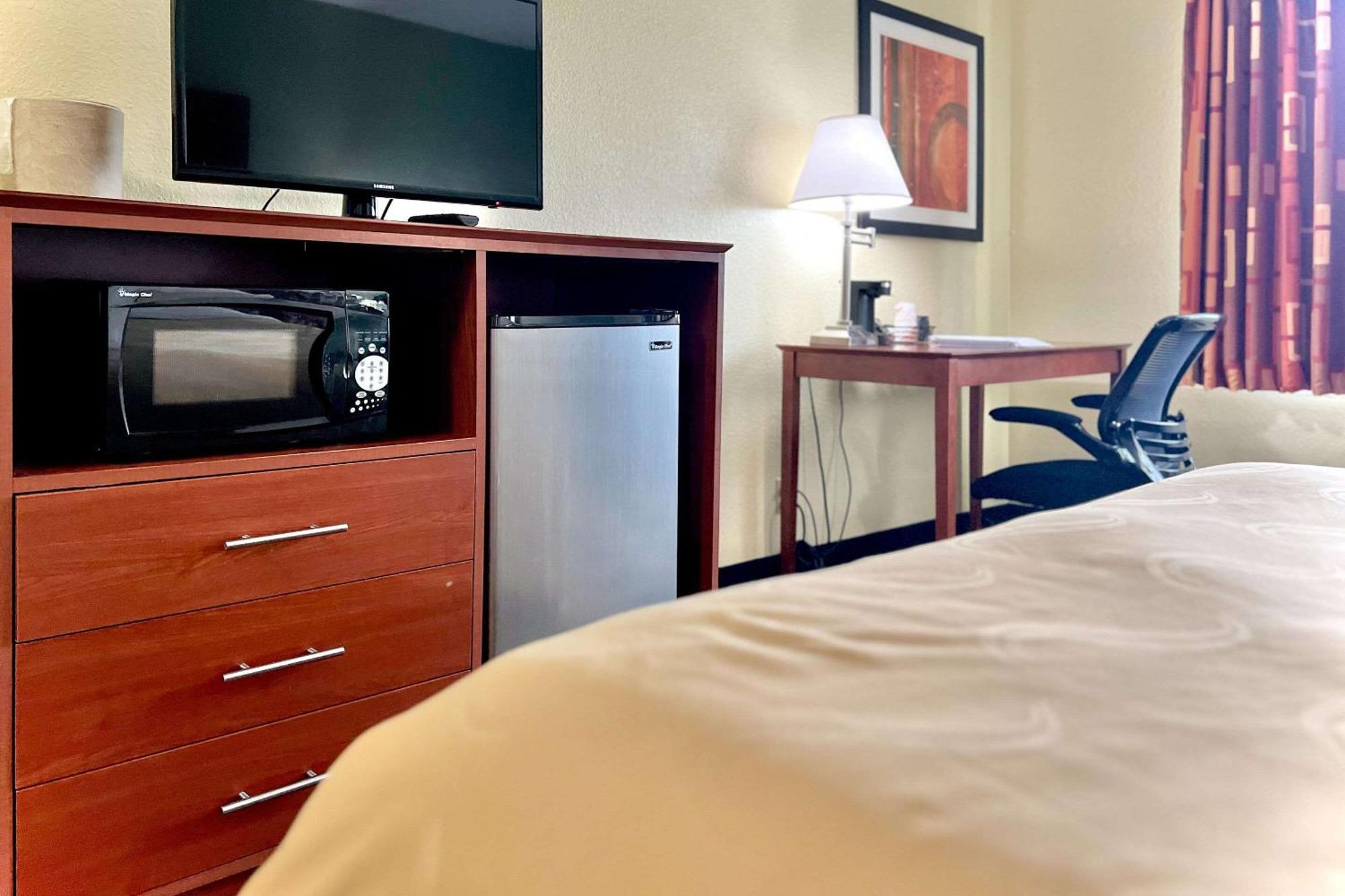 Quality Inn & Suites Wisconsin Dells Downtown - Waterparks Area מראה חיצוני תמונה