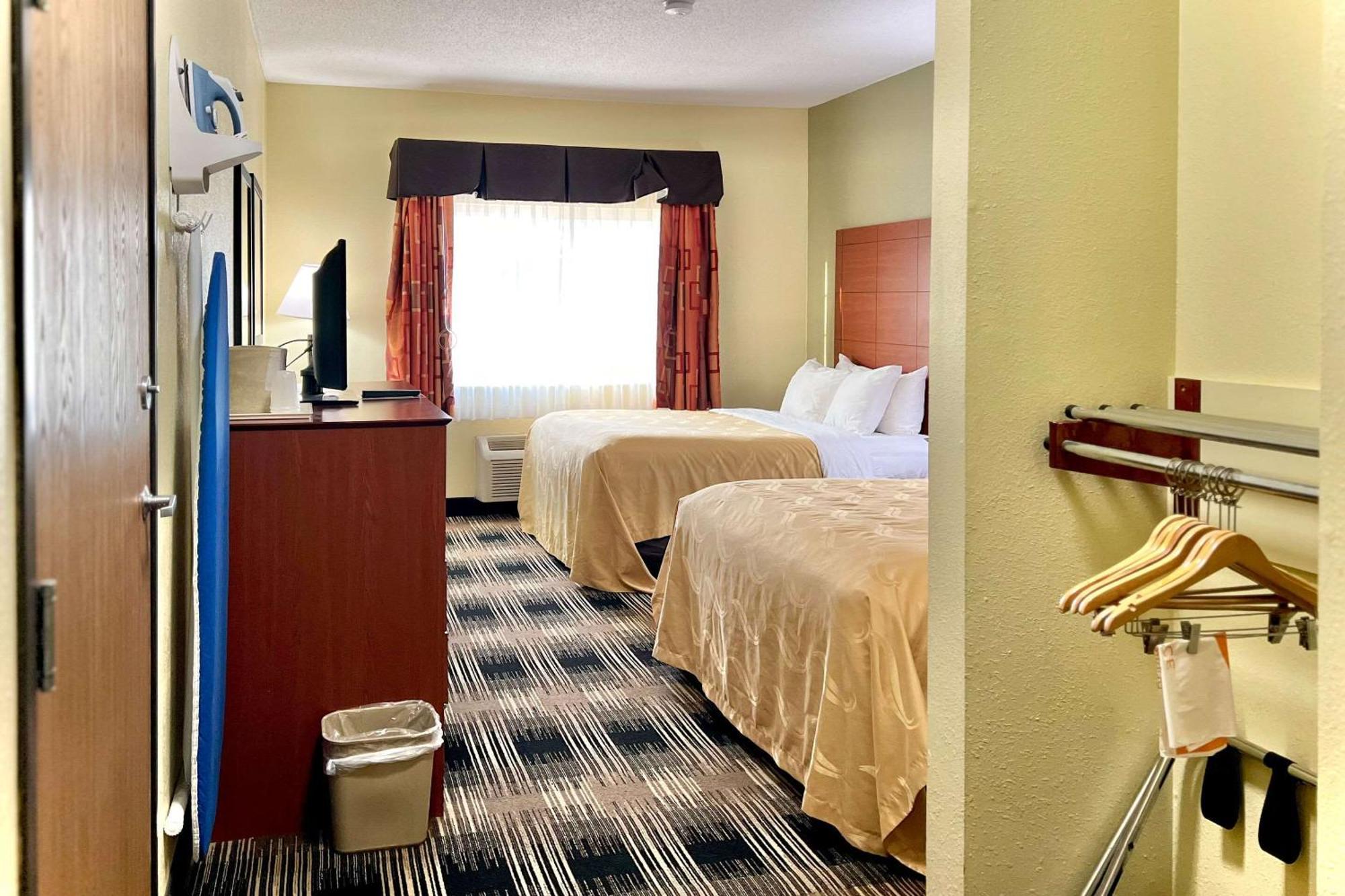 Quality Inn & Suites Wisconsin Dells Downtown - Waterparks Area מראה חיצוני תמונה