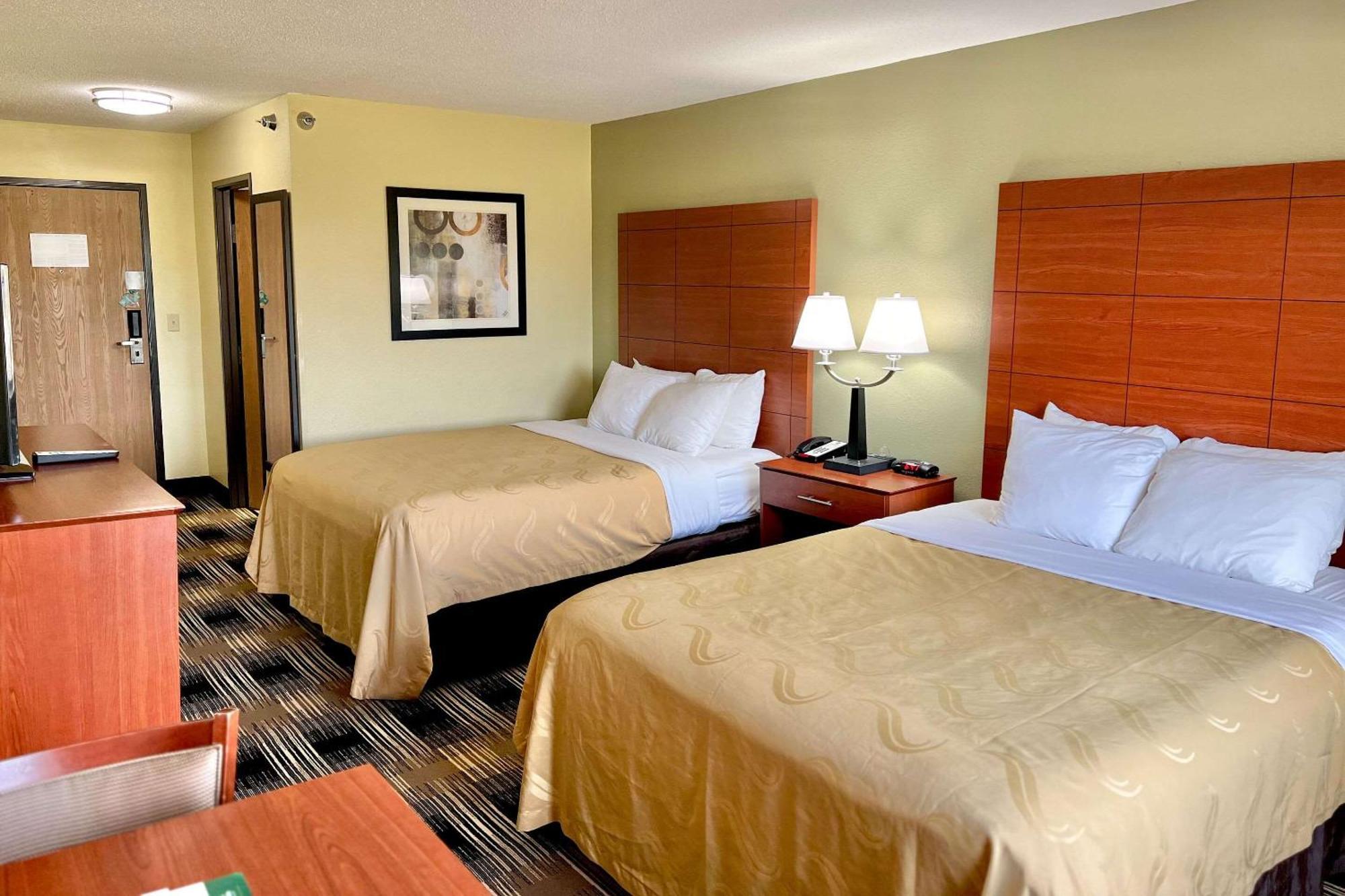 Quality Inn & Suites Wisconsin Dells Downtown - Waterparks Area מראה חיצוני תמונה