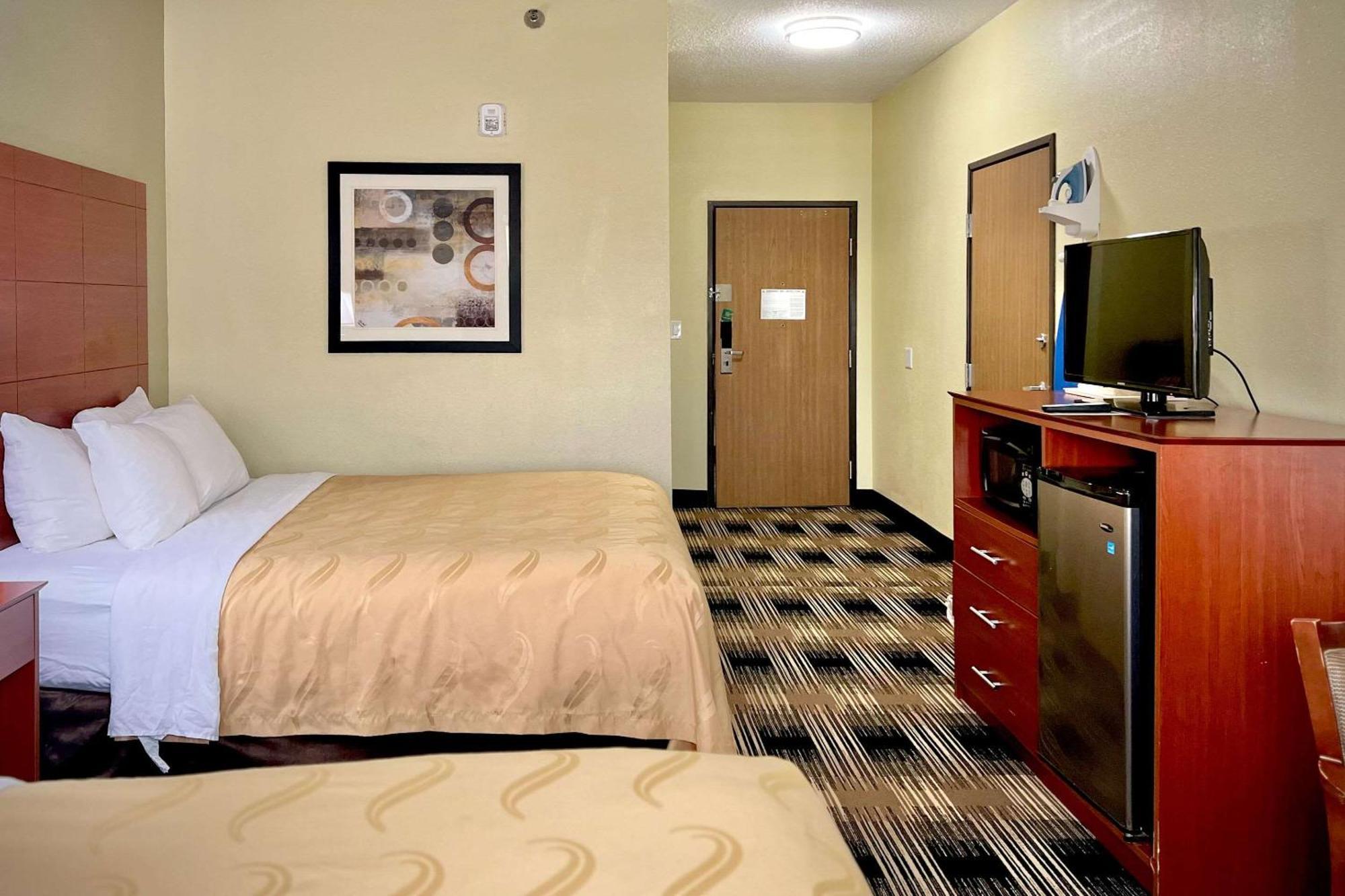 Quality Inn & Suites Wisconsin Dells Downtown - Waterparks Area מראה חיצוני תמונה
