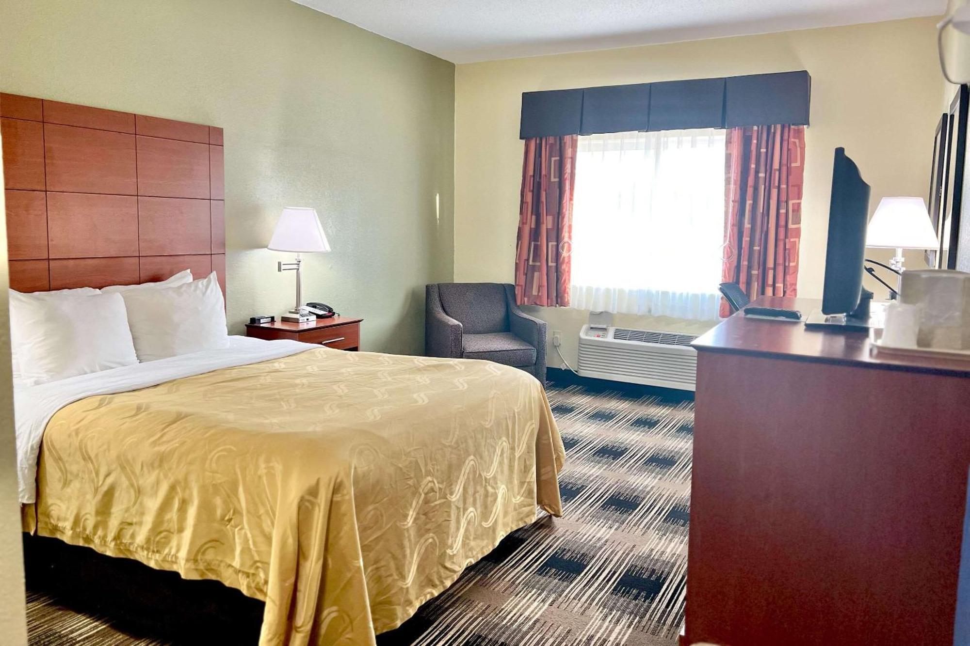 Quality Inn & Suites Wisconsin Dells Downtown - Waterparks Area מראה חיצוני תמונה