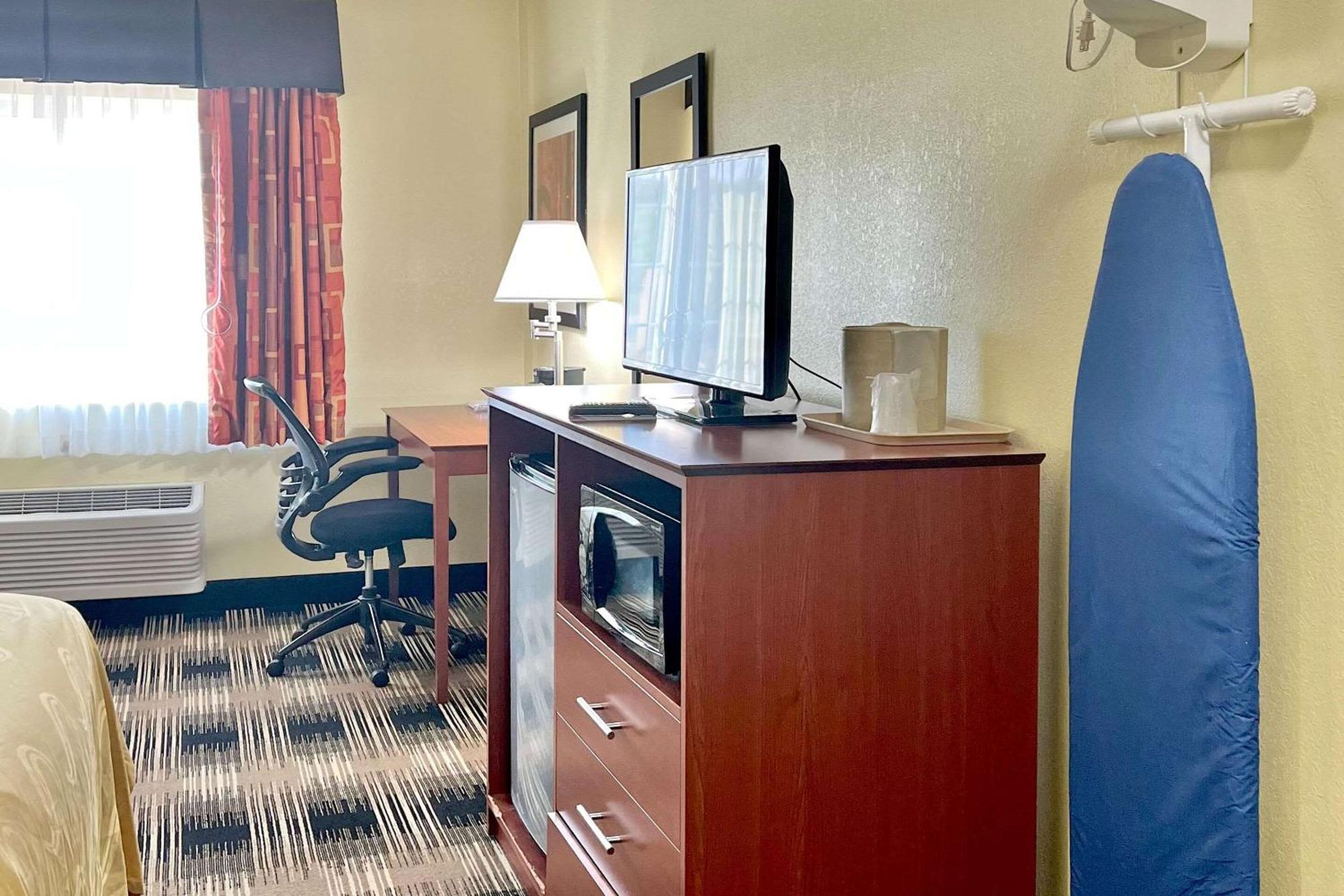Quality Inn & Suites Wisconsin Dells Downtown - Waterparks Area מראה חיצוני תמונה